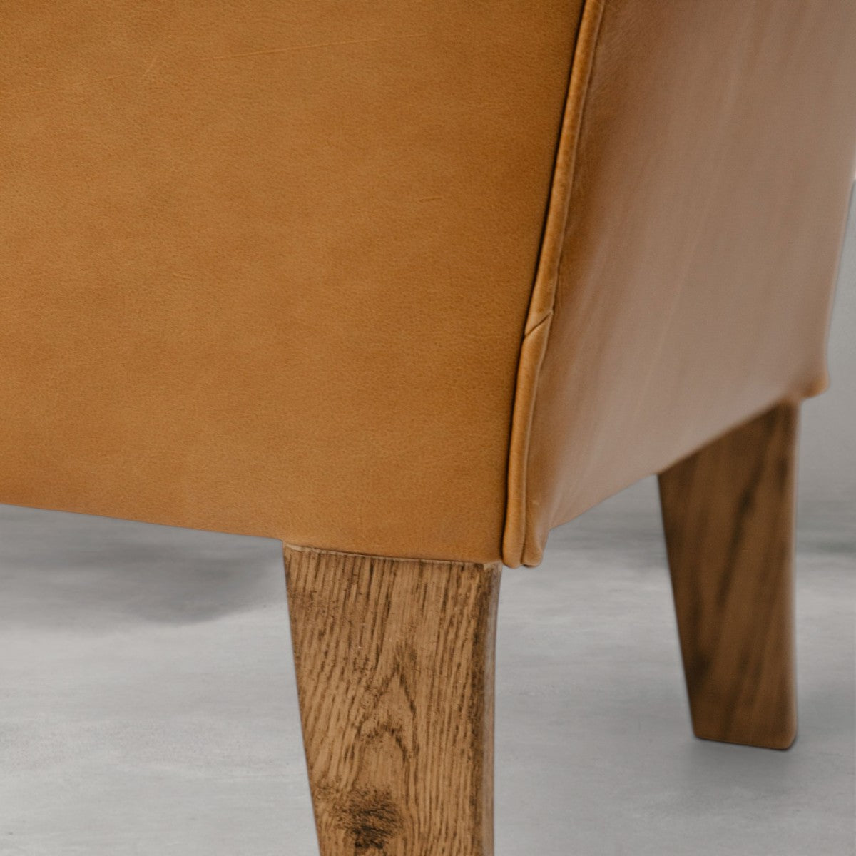 Orwyn Wingback