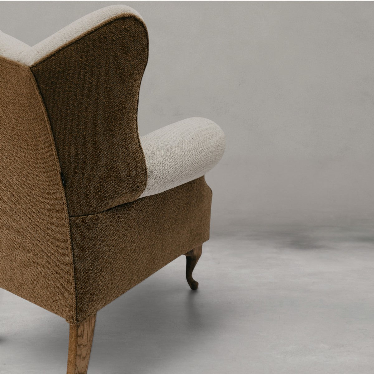 Verin Wingback | Stone & Brown
