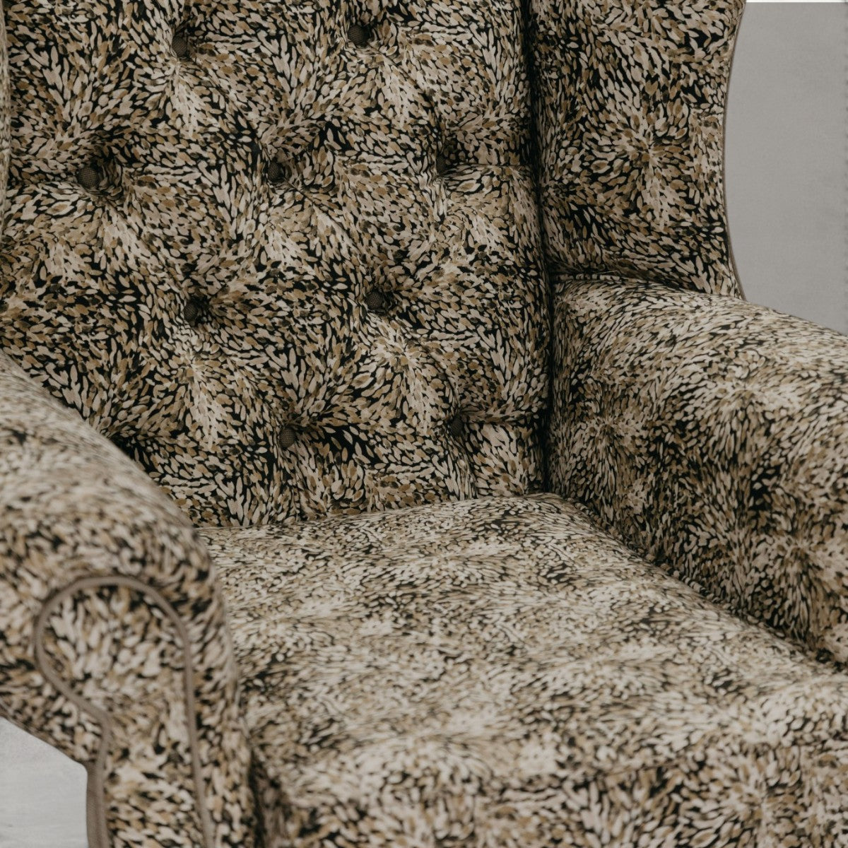 Verin Wingback | Olive